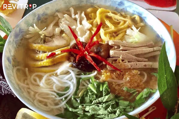 Bun Thang a treat for connoisseurs.