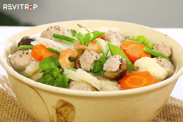 Delicious steamed meatball soup