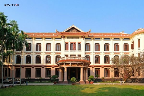 Vietnam Fine Arts Museum from outside