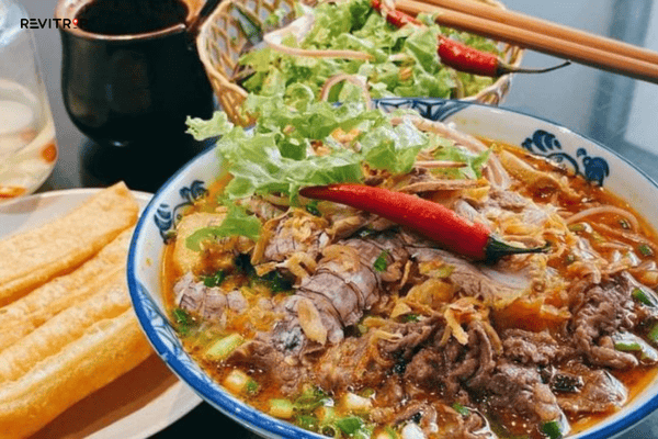 Ha Noi food tour - Crab Noodle Soup