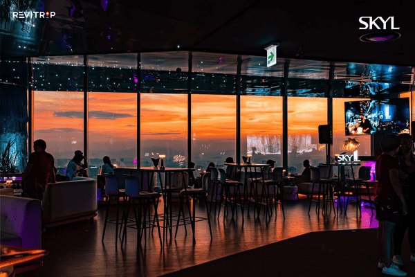 SKYL Lounge at the Hanoi Lotte Tower