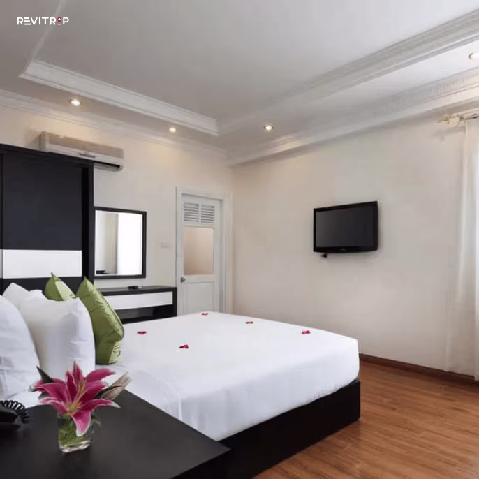 cheap hotel in Hanoi with clean modern rooms
