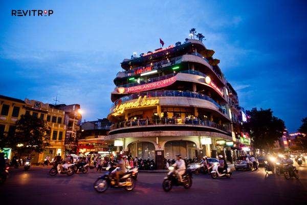 Picture of one of the signatue scenery of Hanoi