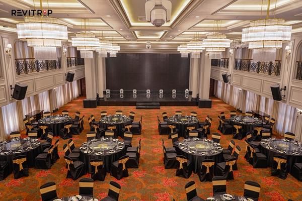 Ballroom event space at Silk Path Hotel Hanoi for conferences and weddings