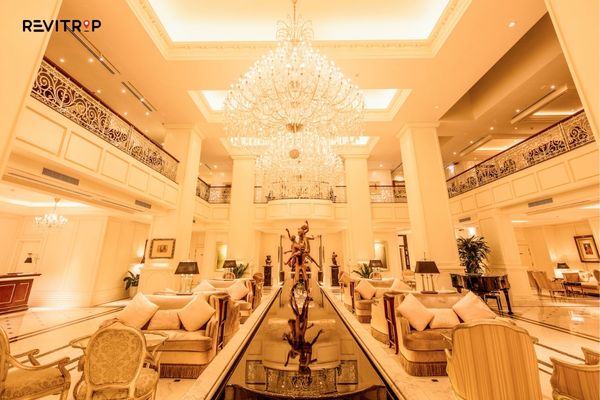 Apricot Hotel Hanoi: A Luxurious Artistic