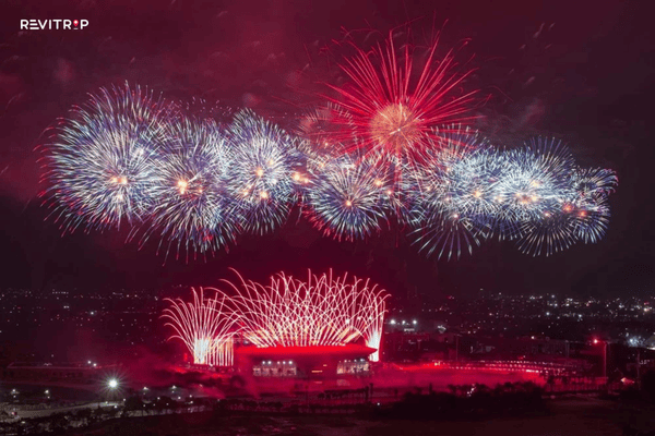 Thousands gather at locations for New Year's Eve fireworks in Hanoi