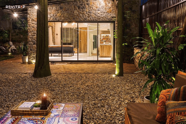 Beautiful west lake homestay offering garden party spaces