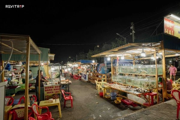 Con Dao Night Market
