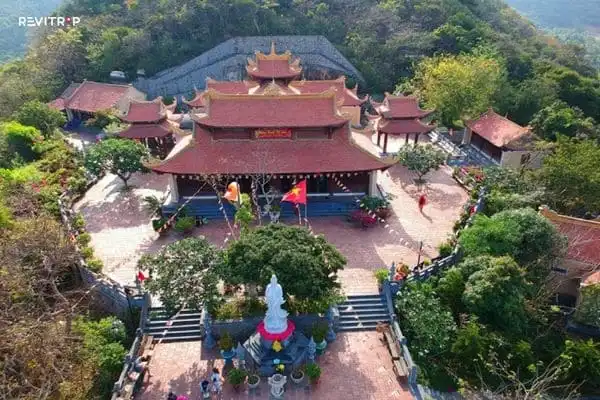 Van Son Pagoda Architecture