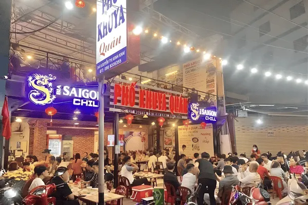 Pho Khuya translates