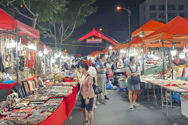 An Thuong Night Market in Da Nang