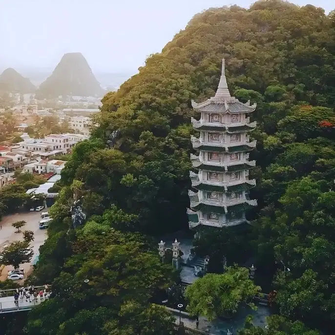 Beaches, ancient caves, and the iconic Golden Bridge await in Da Nang. Discover central Vietnam's most dynamic city with our travel guide.