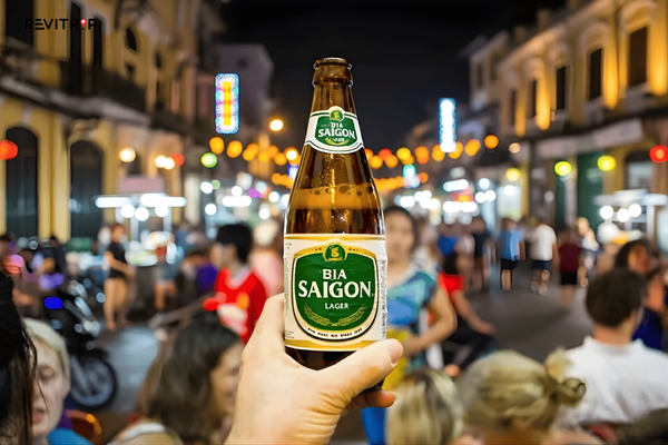 Drink Sidewalk Beer Like a Local