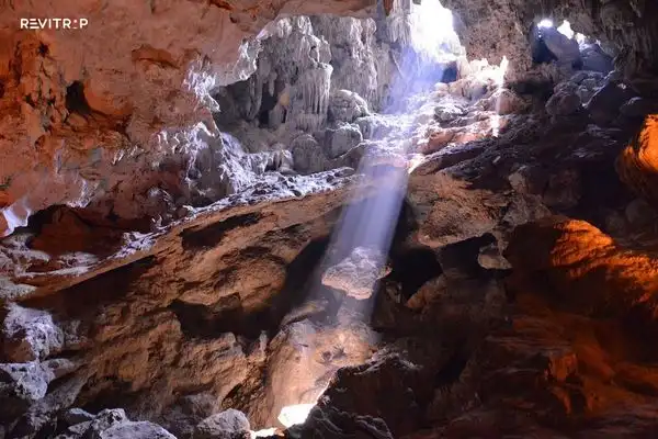 Thien Cung Cave