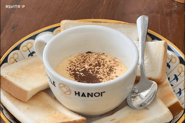 Hanoi Train Street Food Tour: Michelin Guide Experience: Egg coffee
