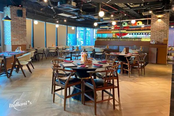 Located on the fifth floor of Diamond Plaza in District 1