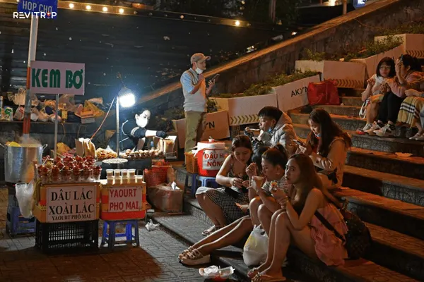 Street food at Da Lat night market