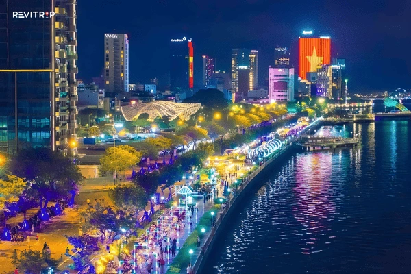 Hai Chau Han River Da Nang City Stay Area
