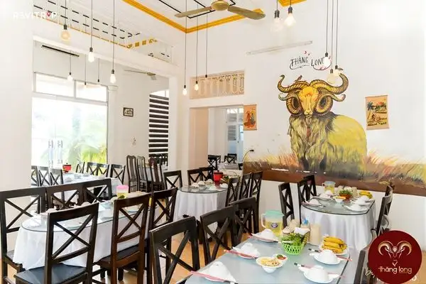 Thang Long Restaurant