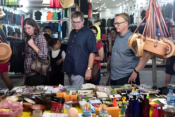 keep bags secured and phones out of sight when not in use