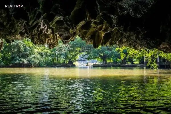 Tam Coc Ninh Binh: Ha Long Bay on land
