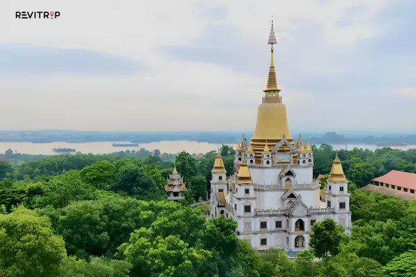 The centrepiece of Buu Long Pagoda is the Gotama Cetiya stupa