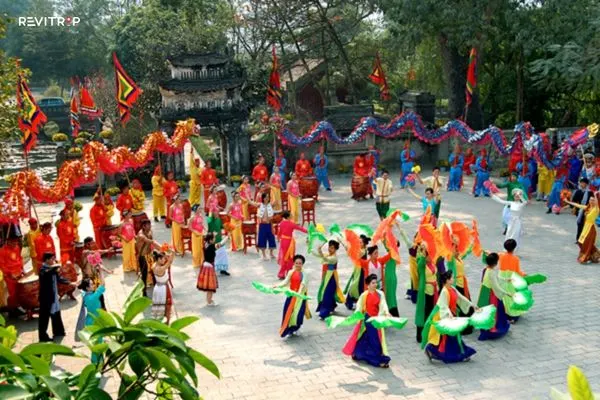 Truong Yen Festival at Hoa Lu Ancient Capital