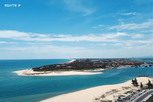 Beaches and Rivers in Quảng Bình: Quiet Coastal Landscapes and Scenic Waterways