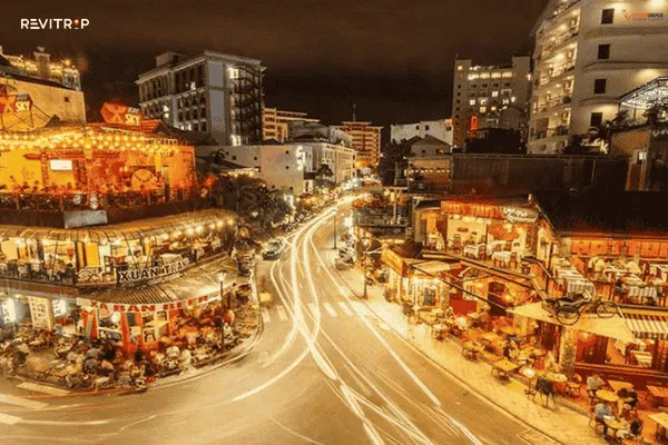 Travel Tips for Visiting Hue Western Street