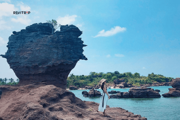 isitors can freely pose with the unspoiled nature at Gam Ghi Island