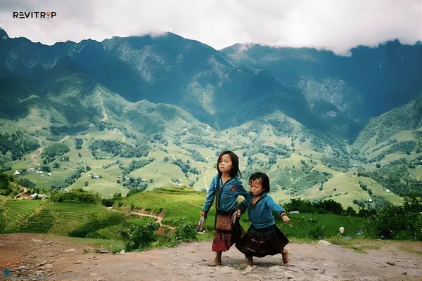 Daily life in Muong Hoa Valley near Sa Pa Ancient Rock Field